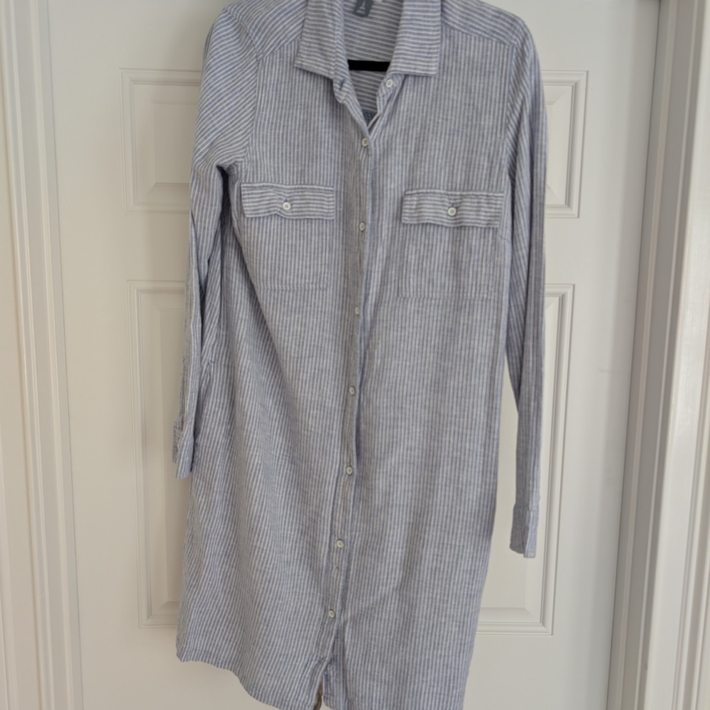 Old Navy Blue and White Long Sleeve Dress